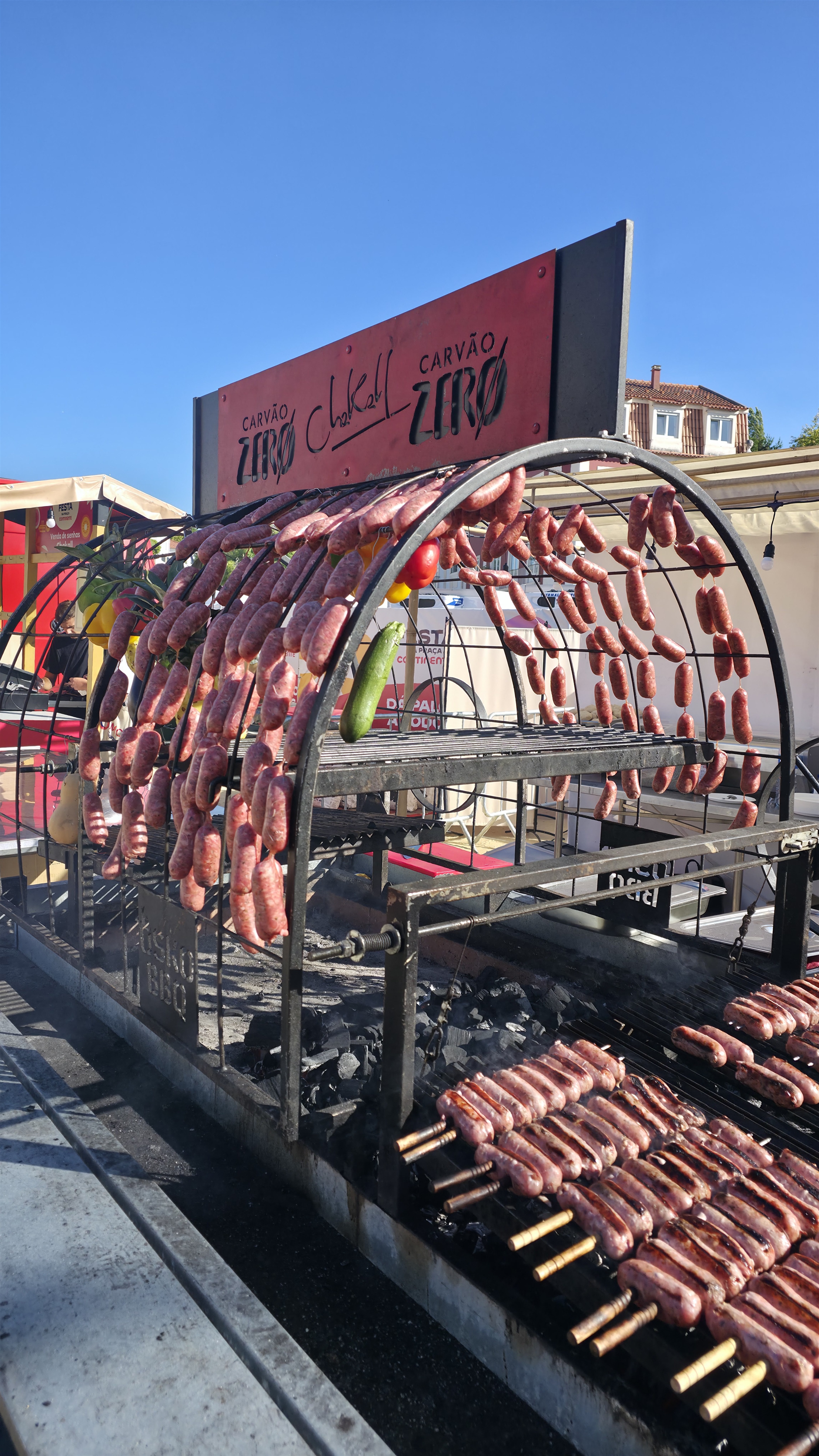 Preparação de carnes num evento Ponto Nobre